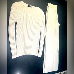 Like New 100% Cashmere Antonella 2 pcs set (sweater and pants) Cream Size S